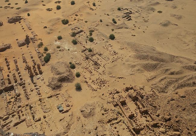 Papyrusdickicht, Lagune und Tempel: Natur- und Kulturlandschaften im Nildelta vom 5. bis zum 2. Jahrtausend v. Chr.