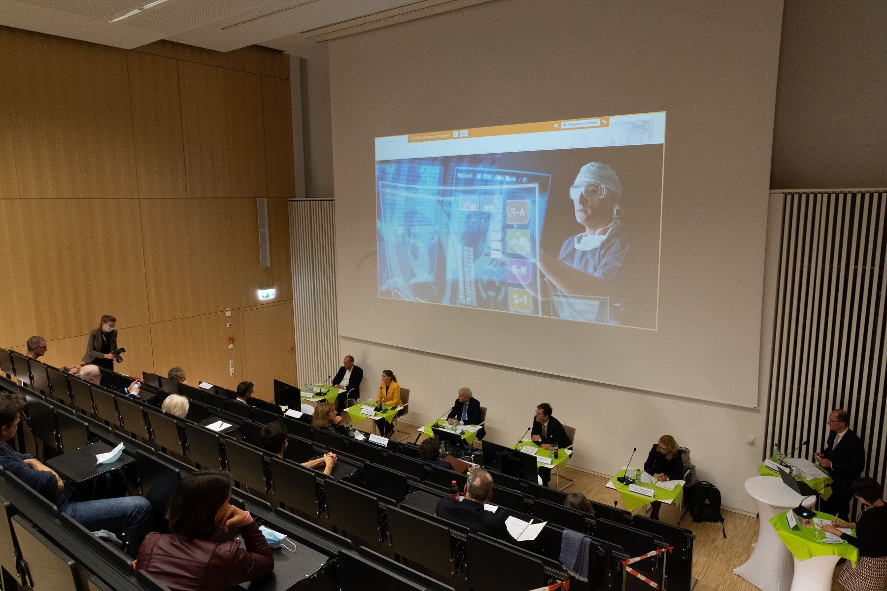 Fotonachweis: StMD, Quelle: Anna Wenzl/ Uniklinikum Würzburg